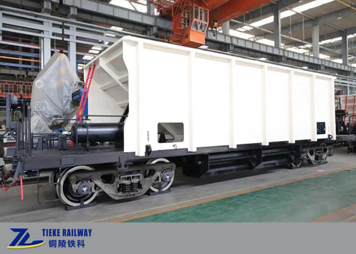 1000mm Metre Ölçer Demiryolu Balast Hazne Vagonu Ödeme Yükü 40T Kapasite 25 Metreküp
