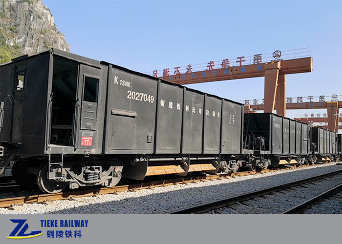 UIC 60t Demiryolu Kargo Treni Balast Cevheri Mineral Parçacıkları İçin Araba Hazne Vagonu